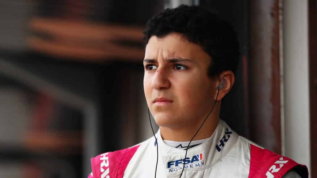 - Isack Hadjar affronta la sfida della F2 con Hitech GP e Red Bull”