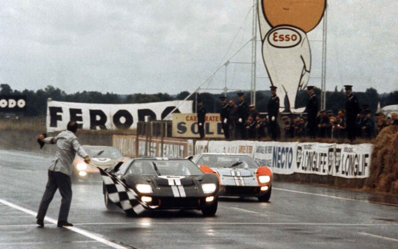- John Wickham, proprietario della squadra Bentley che ha vinto la gara di Le Mans, muore all'età di 73 anni.