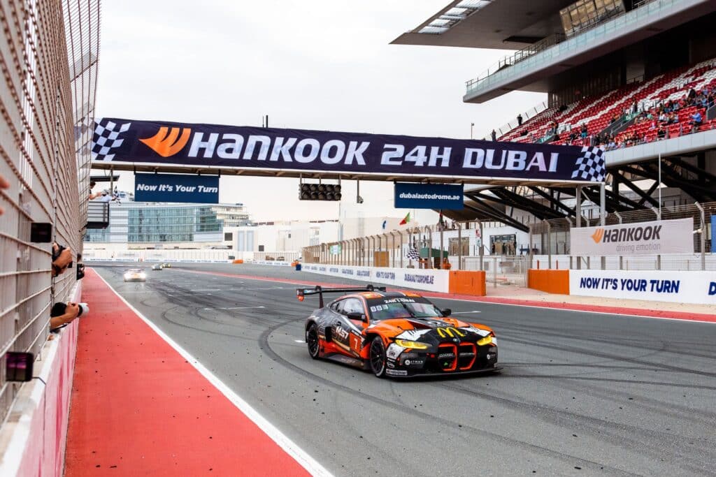 - Valentino Rossi conquista un impressionante podio GT alla 24h di Dubai