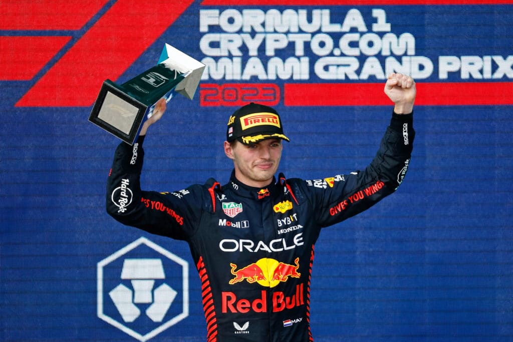 - F1 Miami GP: Verstappen rimonta dalla nona posizione in griglia per vincere!