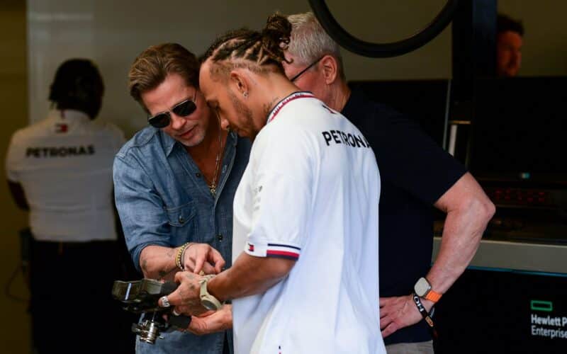 - La squadra di F1 di Brad Pitt si chiamerà "Apex", l'attore si allena su una vera auto di F2 al Paul Ricard